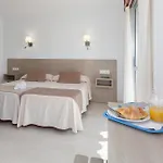 Gaivota Hotel *