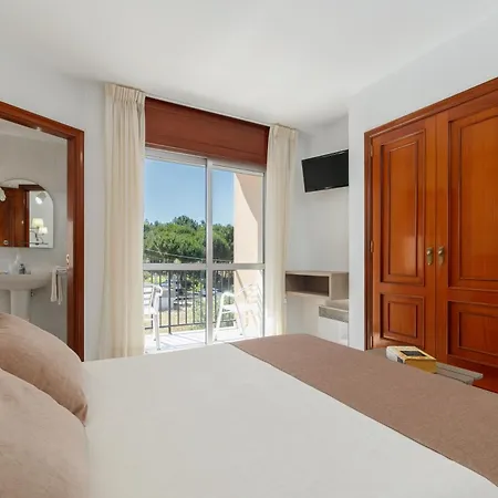 Gaivota Hotel *